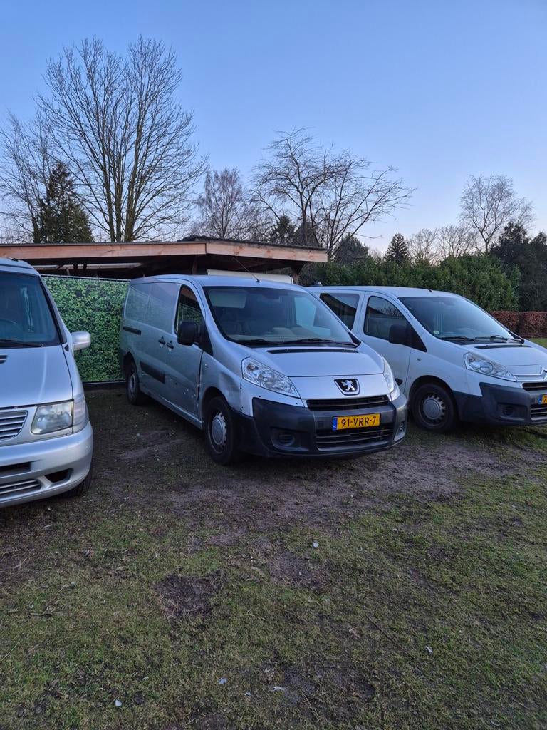 2 x bestelauto Peugeot Expert 2.0 HDI  en Citroen Jumpy, Voorwielaandrijving, Bedrijf, Te koop, 750 kg