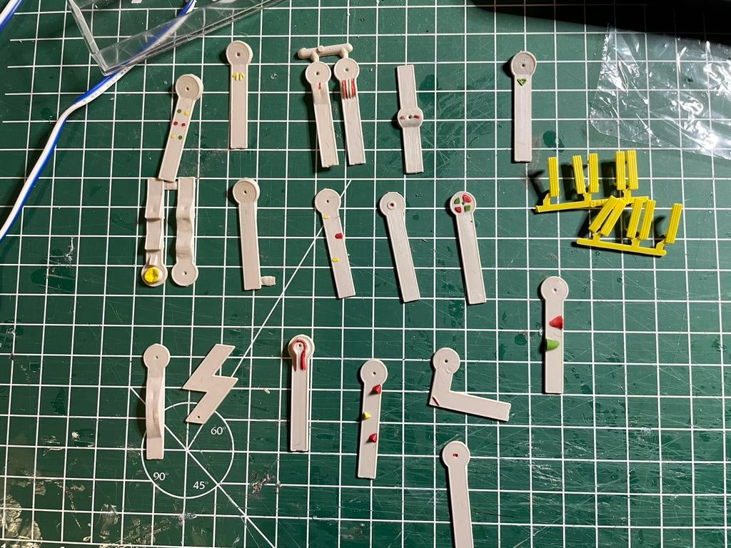 N spoor golf baan (18 holes), Hobby en Vrije tijd, Modeltreinen | N-Spoor, Overige merken, Verzenden, Gelijkstroom of Wisselstroom