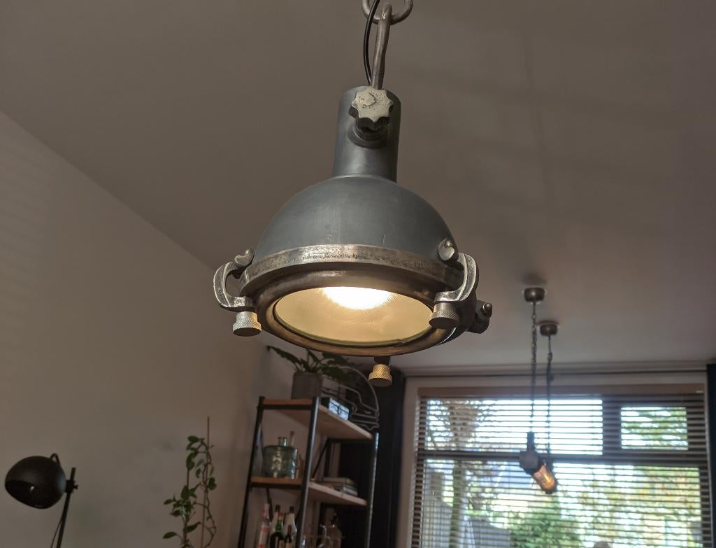 Industriele lampen, Huis en Inrichting, Lampen | Hanglampen, Ophalen, 50 tot 75 cm, Zo goed als nieuw, Glas