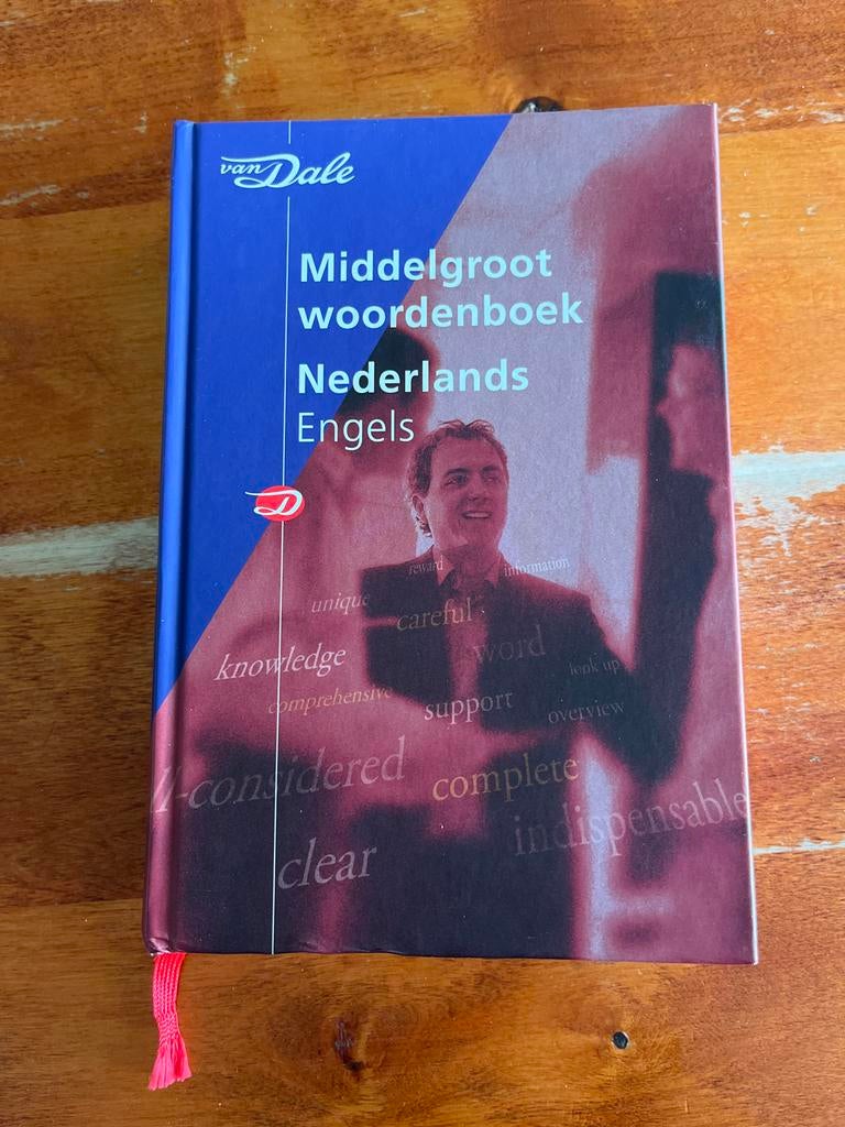 Van Dale Middelgroot woordenboek Nederlands Engels, Ophalen of Verzenden, Zo goed als nieuw, Van Dale, Nederlands