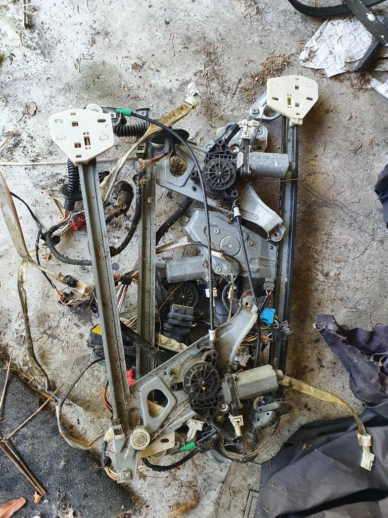 4 elektrische raammechnismes espace 3 met bekabeling, Auto-onderdelen, Ophalen of Verzenden, Gebruikt, Renault