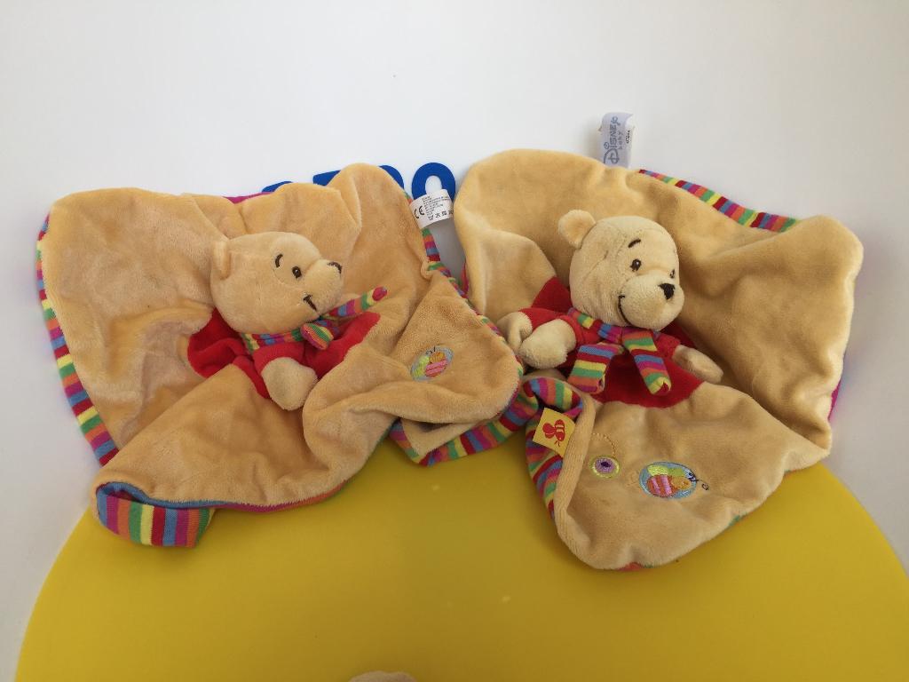 419 nicotoy disney doekje winnie de pooh 2x, Ophalen of Verzenden, Zo goed als nieuw, Overige typen