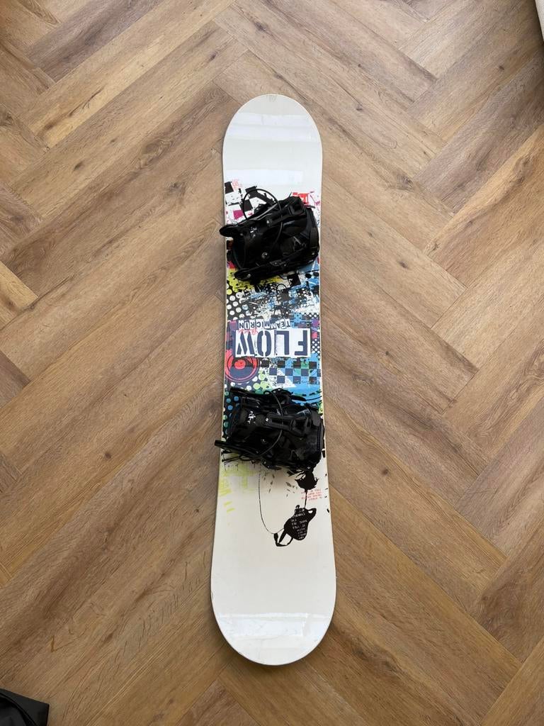 Snowboard 140cm met bindingen, opberghoes,snowboardschoenen, Sport en Fitness, Snowboarden, Gebruikt, Board, Ophalen of Verzenden