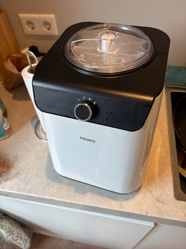 IJsmachine Primo, Ophalen of Verzenden, Zo goed als nieuw, Zelfvriezend