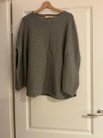 Sibin Linnebjerg Poncho - Grijs, Kleding | Dames, Truien en Vesten, Ophalen, Zo goed als nieuw, Grijs