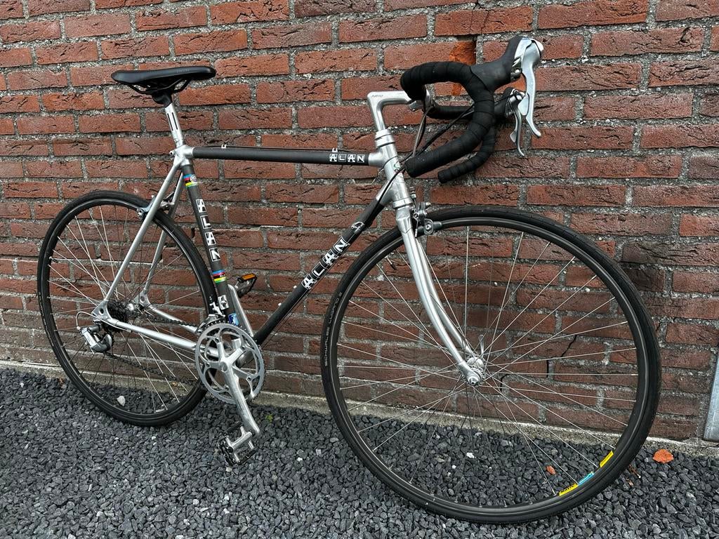 Alan Carbonio 1990 racefiets met Shimano 600 Tricolor, Fietsen en Brommers, Fietsen | Racefietsen, 28 inch, Gebruikt, Carbon, 10 tot 15 versnellingen