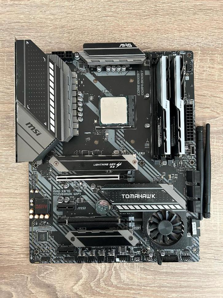 PC moederbord en onderdelen, Computers en Software, Moederborden, Gebruikt, AMD, DDR4, Ophalen