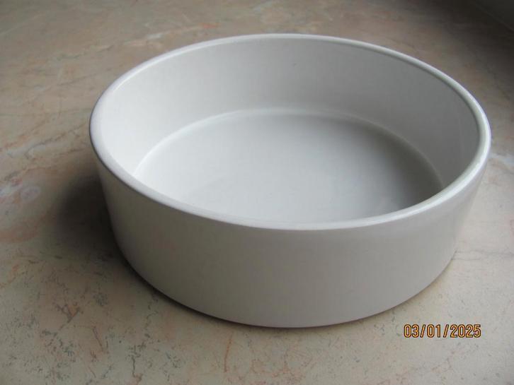 NIEUWSTAAT lage WIT cilinder RONDE keramiek SCHAAL pot ø 21, Huis en Inrichting, Woonaccessoires | Schalen en Manden, Zo goed als nieuw