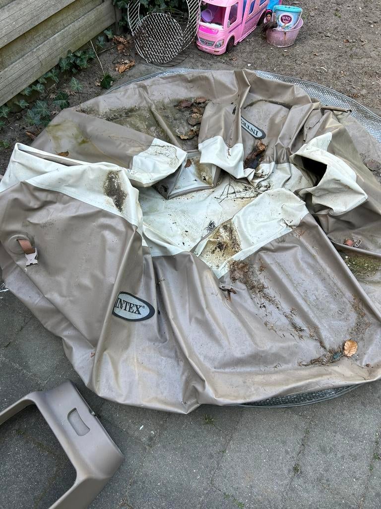 Jacuzzi intex, Ophalen, Zo goed als nieuw