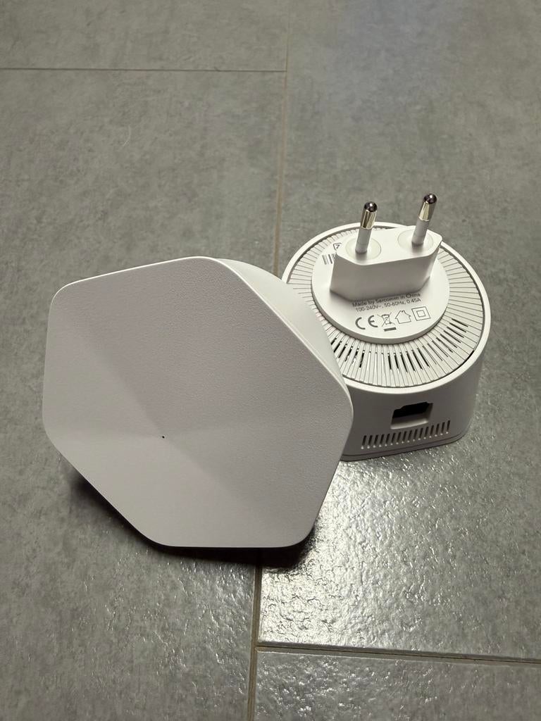 2x Ziggo Wifi Pod / Wifi Booster PP01-ZG, Ophalen of Verzenden, Zo goed als nieuw