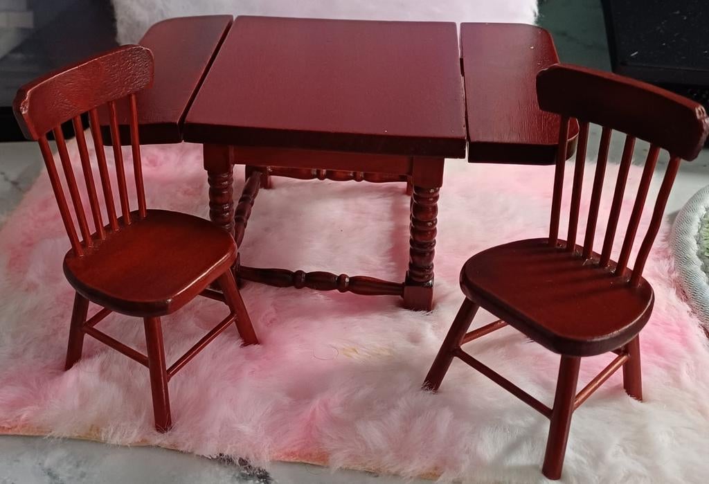 Poppenhuis mahonie eettafel met 2 stoelen 1:12, Ophalen of Verzenden, Poppenhuis