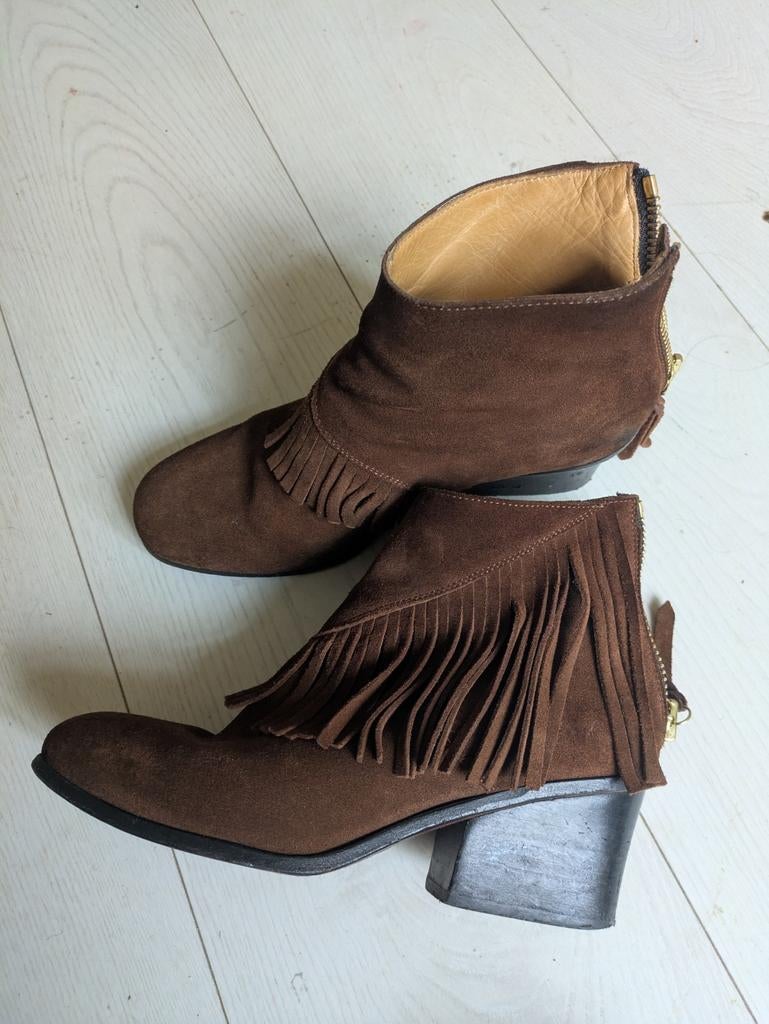 Buttero laarsjes 36.5. bruin suede met franjes, Kleding | Dames, Schoenen, Ophalen of Verzenden, Zo goed als nieuw, Bruin