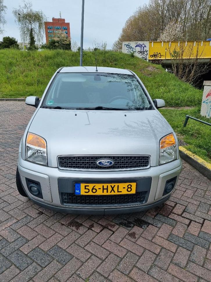 Ford Fusion 1.6  Automaat 2009 Grijs 5drs Airco   0644602347, Auto's, Ford, Particulier, Fusion, Benzine, E, MPV, Automaat, Origineel Nederlands