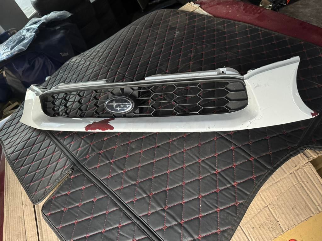 Subaru Impreza Bugeye JDM grille – OEM Japan – zeldzaam, Subaru, Gebruikt, Voor, Ophalen of Verzenden