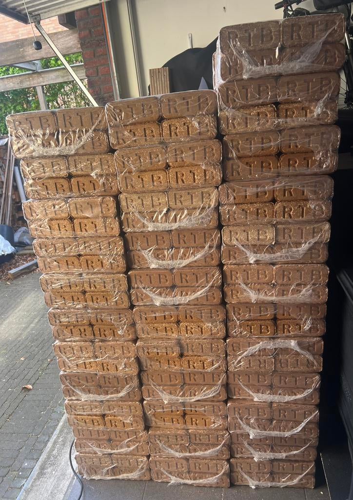 Haardblokken RTB 67 pakken van 12 stuks, Tuin en Terras, Haardhout, Minder dan 3 m³, Ophalen