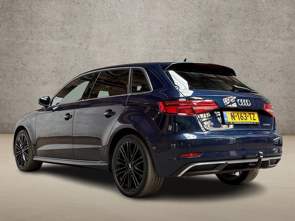 Audi A3 Sportback 1.4 e-tron Sport 204Pk Automaat (VIRTUAL C, Auto's, Stof, Gebruikt, 4 cilinders, Blauw