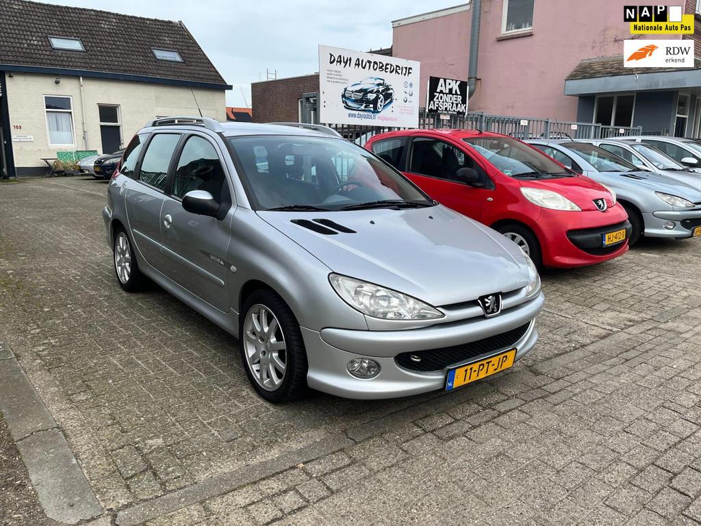 Peugeot 206 SW 1.6-16V Quiksilver, Auto's, Peugeot, Voorwielaandrijving, 15 km/l, 4 cilinders, Origineel Nederlands