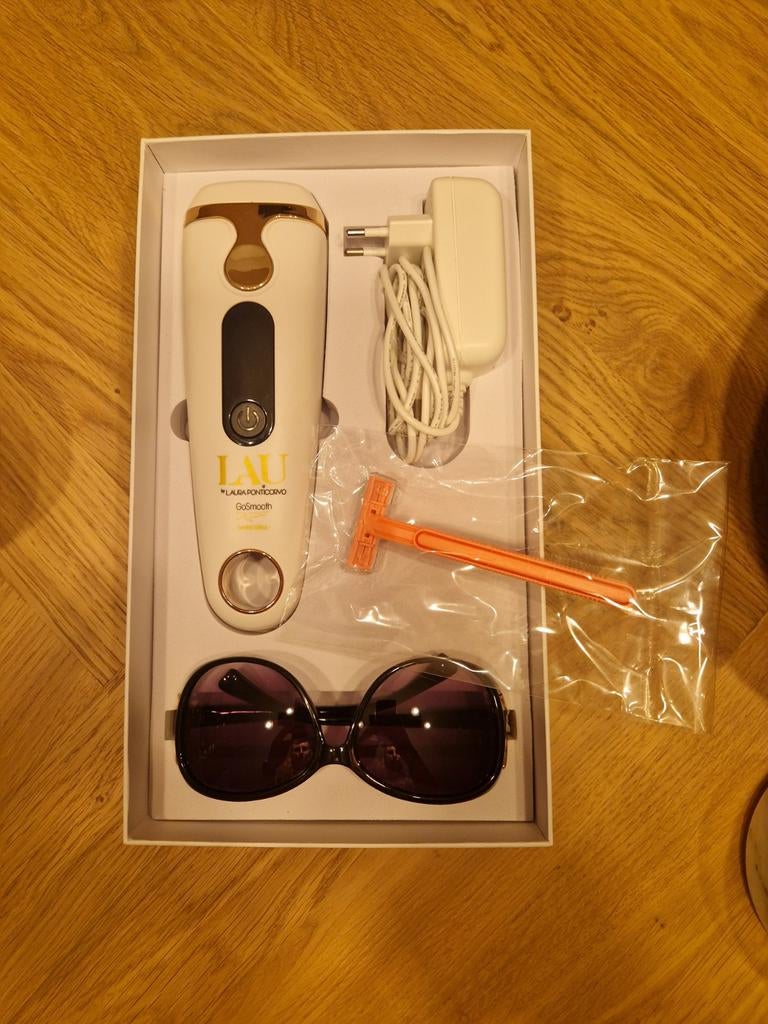 IPL Haarverwijderaar Go Smooth Laura Ponticorvo, Ophalen, Zo goed als nieuw, Scheren en Epileren