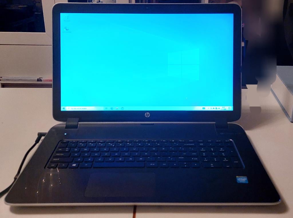 Werkende HP Pavilion 17-f285nd 17,3 inch laptop 500GB 4GB, HDD, 2 tot 3 Ghz, Qwerty, Ophalen of Verzenden