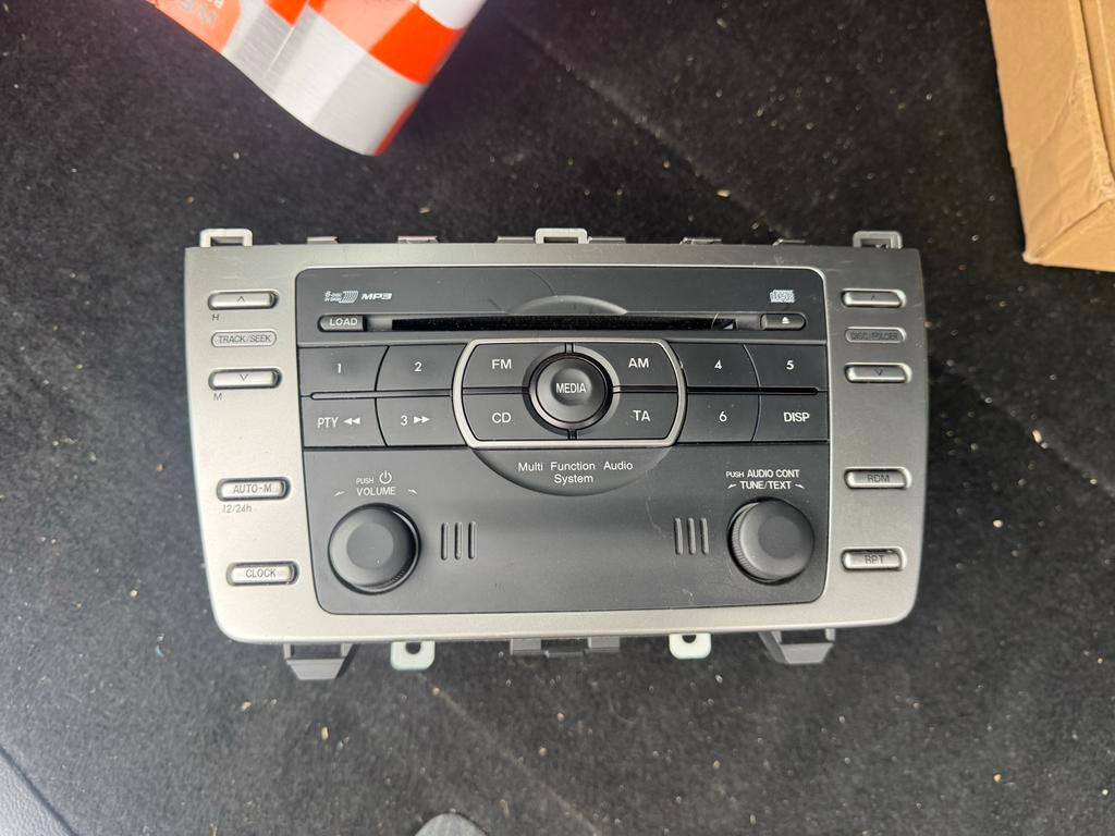 Originele Mazda 6 Radio (2008-2012) - MP3/CD Speler, Auto diversen, Ophalen of Verzenden, Zo goed als nieuw