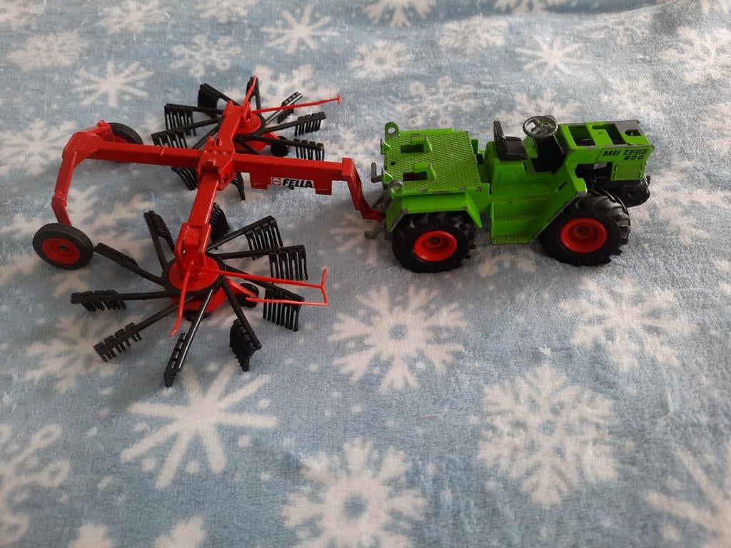 Siku landbouw trekker/tractor met ploeg (MB Trac 800), Hobby en Vrije tijd, Modelauto's | 1:32, Ophalen of Verzenden, Gebruikt