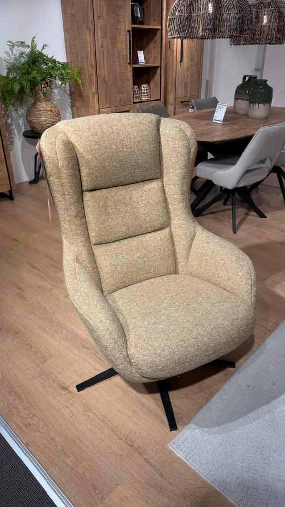Draaifauteuil Latina, Huis en Inrichting, Fauteuils, Zo goed als nieuw, Stof, 75 tot 100 cm, 75 tot 100 cm, Ophalen