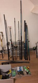 Vele visspullen, totaal 13 hengels, 8 molens. Bieden va €100, Ophalen, Complete set