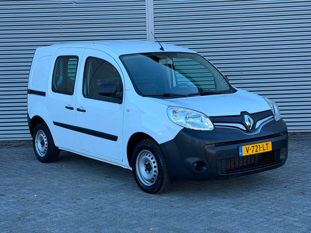 Renault Kangoo 1.2 TCe 115 BPM Vrij Airco/ Cruise/ Trekhaak/, Voorwielaandrijving, Stof, Gebruikt, 4 cilinders