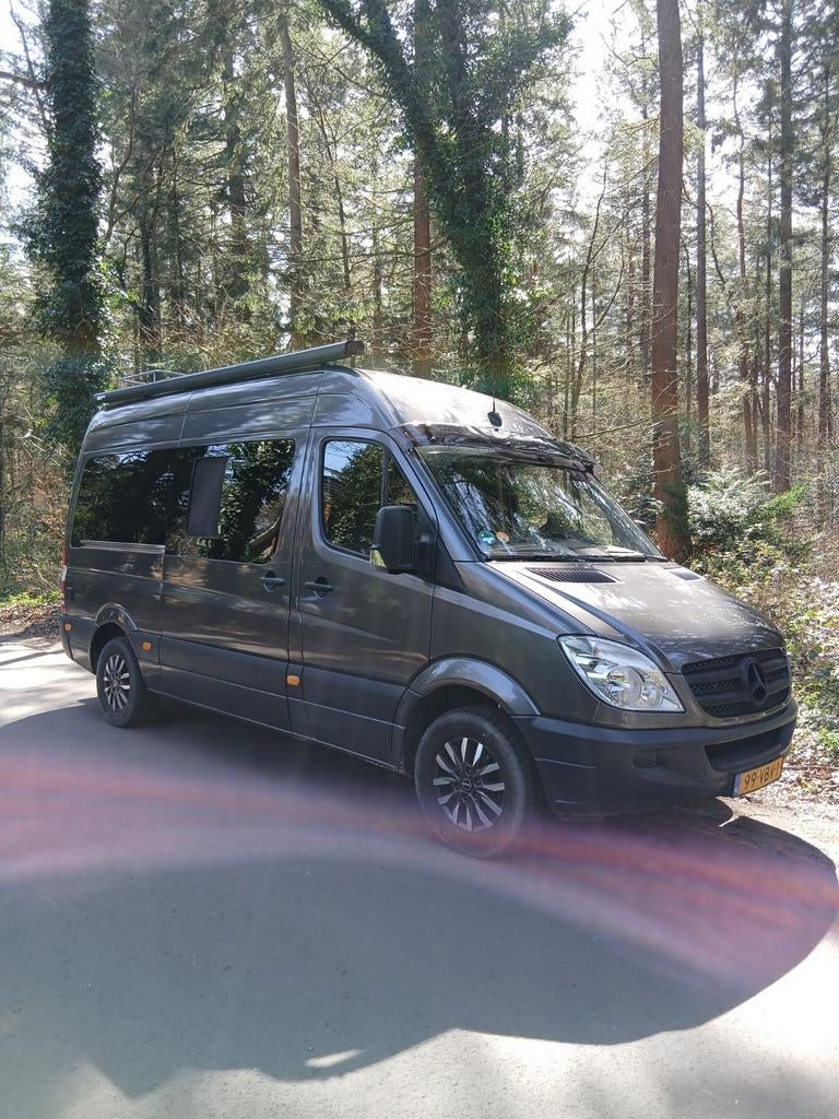 Mercedes-Benz Sprinter- off grid Buscamper - youngtimer, Caravans en Kamperen, Automaat, Chemisch toilet, Diesel, Tot en met 3