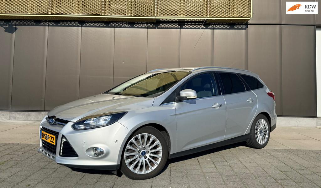 Ford Focus Wagon 1.6 EcoBo Titanium | Keyless | 182PK | Navi, Gebruikt, Zwart, 4 cilinders, Handgeschakeld