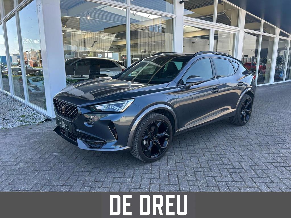 CUPRA Formentor 1.4 e-Hybrid VZ 245pk Performance | TREKHAAK, Auto's, Cupra, Gebruikt, Zwart, 4 cilinders, Formentor
