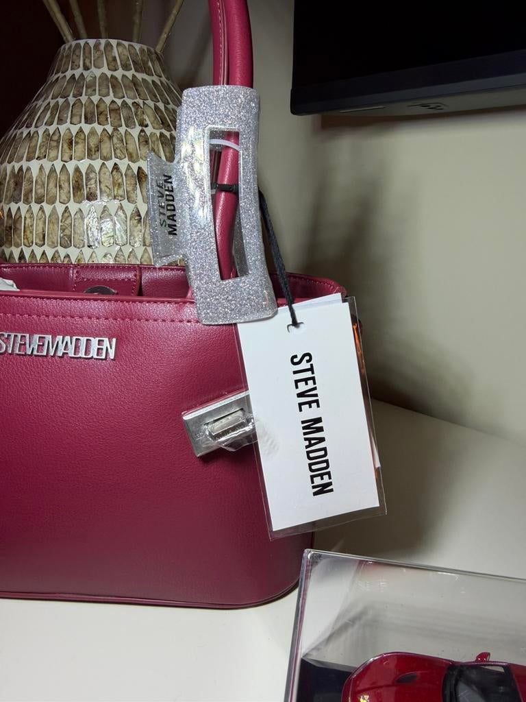 Brand new midium hand bag, 30 cm of meer, Minder dan 40 cm, Ophalen of Verzenden, Rood