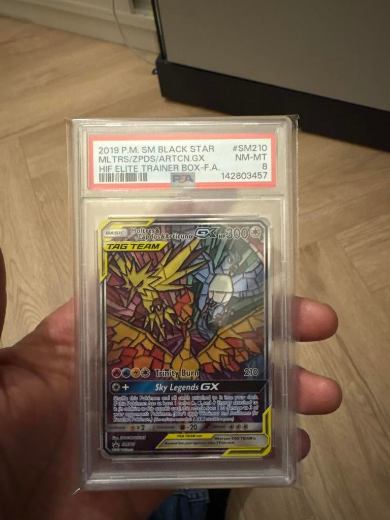 Moltres & Zapdos & Articuno GX SM210 PSA 8, Ophalen of Verzenden, Zo goed als nieuw, Losse kaart