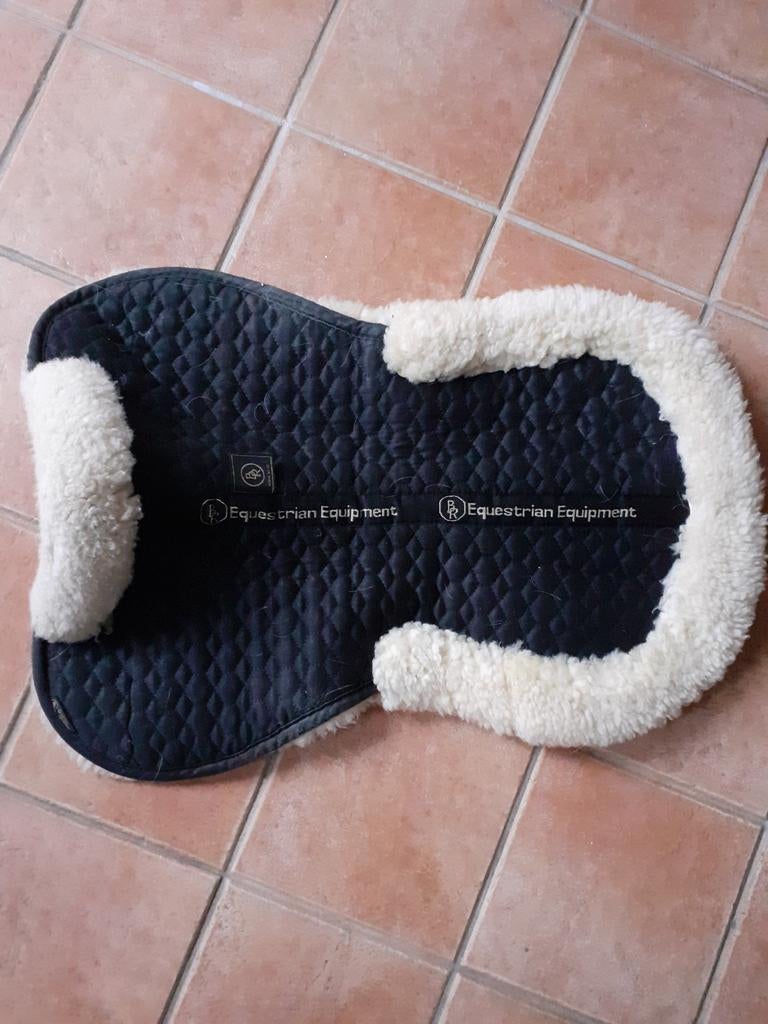 Lamswollen onderlegger, Dieren en Toebehoren, Paarden en Pony's | Dekens en Dekjes, Ophalen of Verzenden, Zo goed als nieuw, Dekje