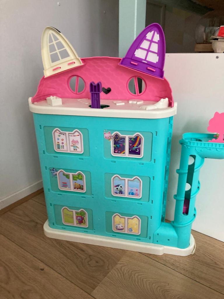 Gabby's Poppenhuis met accessoires, Ophalen of Verzenden, Zo goed als nieuw, Poppenhuis