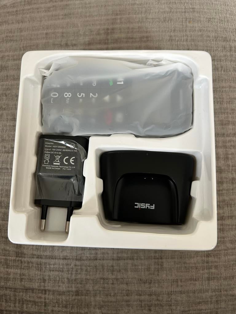 Fysic FM-7500 mobiele telefoon met SOS noodknop, Geen camera, Ophalen of Verzenden, Zo goed als nieuw, Klassiek of Candybar