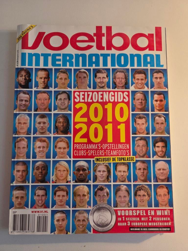 Voetbal International Seizoengids 2010/2011, Ophalen of Verzenden, Gelezen, Balsport