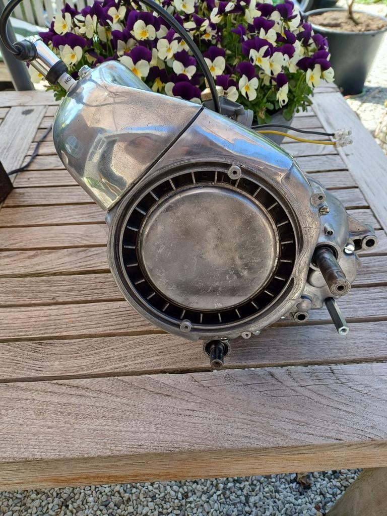 Gereviseerd puch mv50 3 voetversneling blok, Ophalen, Zo goed als nieuw, Blok