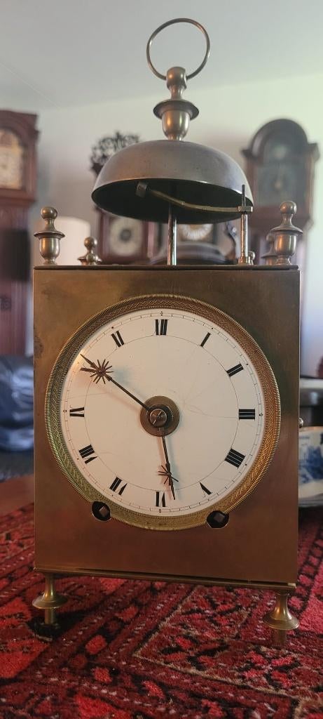 Capucine klok omstreeks 1750, Verzenden