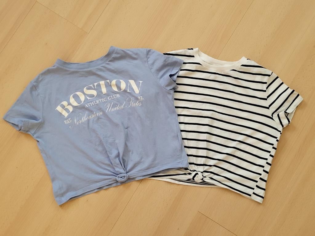2x H&M t-shirt met knoop lila + gestreept 170, Kinderen en Baby's, Kinderkleding | Maat 170, Meisje, H&M, Ophalen of Verzenden