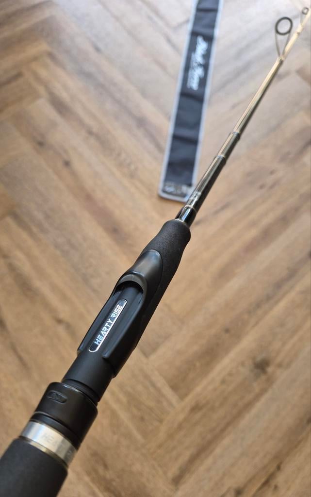 Hearty rise Black force 2.31 mtr spinhengel, Watersport en Boten, Hengelsport | Roofvissen, Ophalen of Verzenden, Zo goed als nieuw