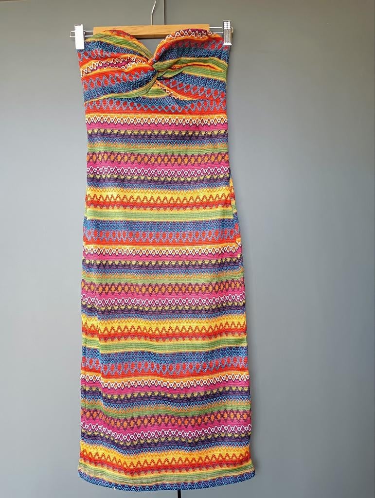 Kleurrijke strapless jurk mt S van Shein, Kleding | Dames, Jurken, Ophalen of Verzenden, Zo goed als nieuw, Maat 36 (S), Onder de knie