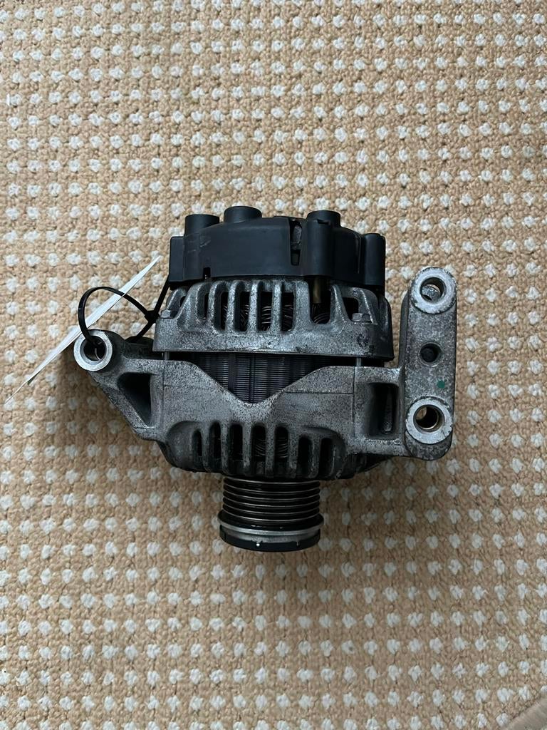 Dynamo Fiat Punto Diesel 2018 - Origineel Valeo, Ophalen of Verzenden, Gebruikt, Fiat