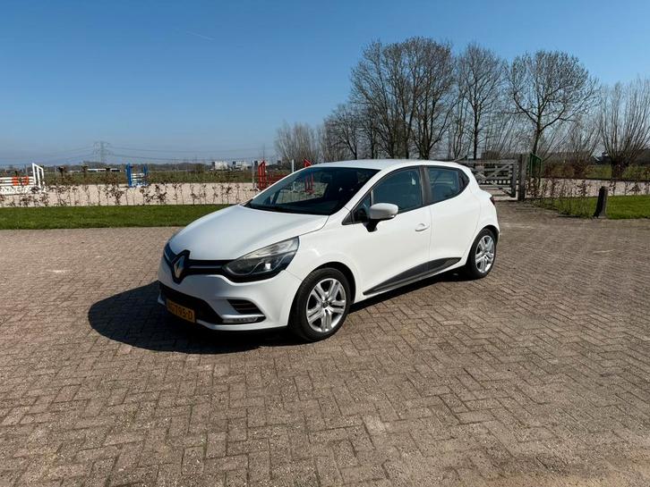 Renault Clio Energy dCi 90pk Eco2 S&S 2017 Wit, Auto's, Renault, Particulier, Clio, Adaptive Cruise Control, Airbags, Airconditioning