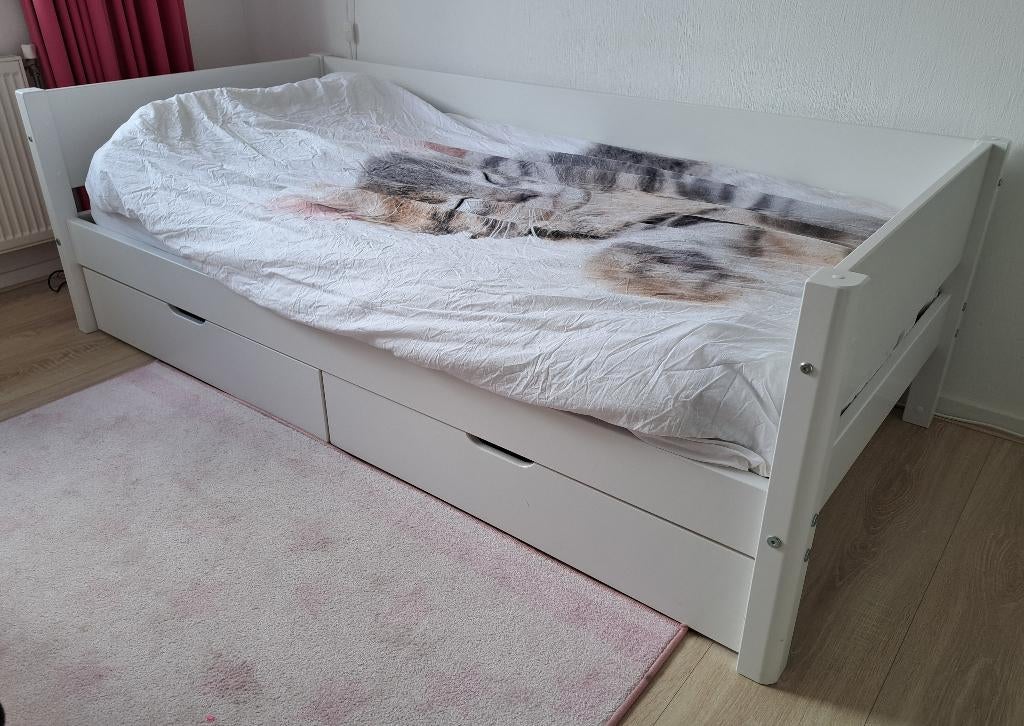 Bed 200 x 90 cm met lades (merk Flexa), Ophalen, 85 tot 100 cm, Zo goed als nieuw, Lattenbodem