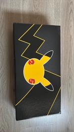 Celebrations prime colection box, Hobby en Vrije tijd, Verzamelkaartspellen | Pokémon, Ophalen of Verzenden, Zo goed als nieuw