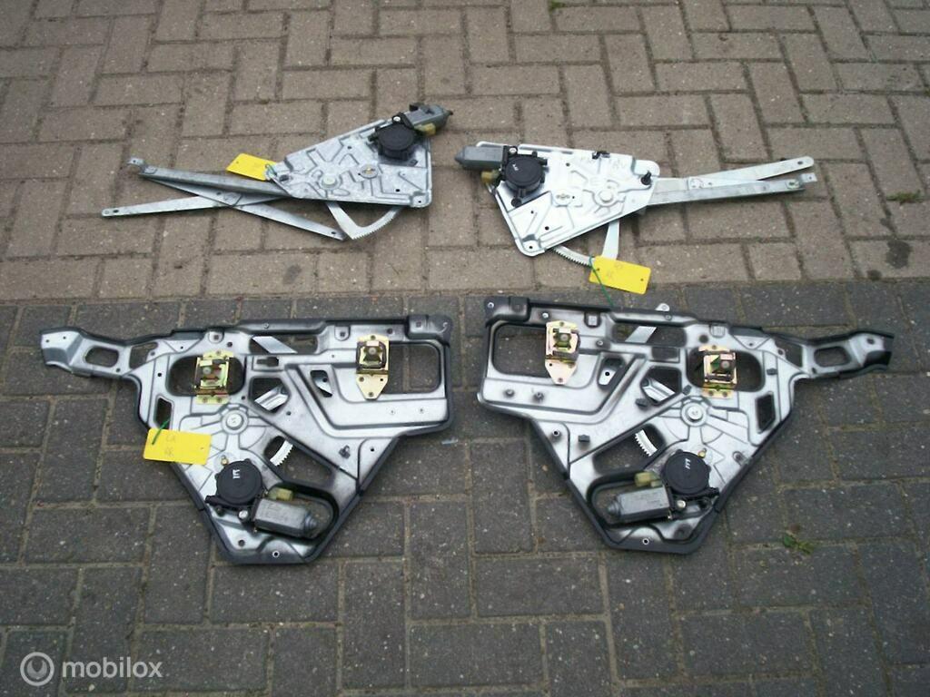 Raammechaniek Range Rover P38 Raam mechanisme mechaniek, Land Rover, Ophalen of Verzenden, Gebruikt, Land Rover