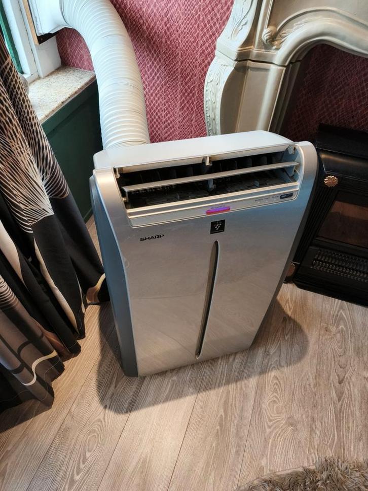 Airco SHARP CV-P10PR, Witgoed en Apparatuur, Airco's, Zo goed als nieuw, Mobiele airco, Minder dan 60 m³, 3 snelheden of meer