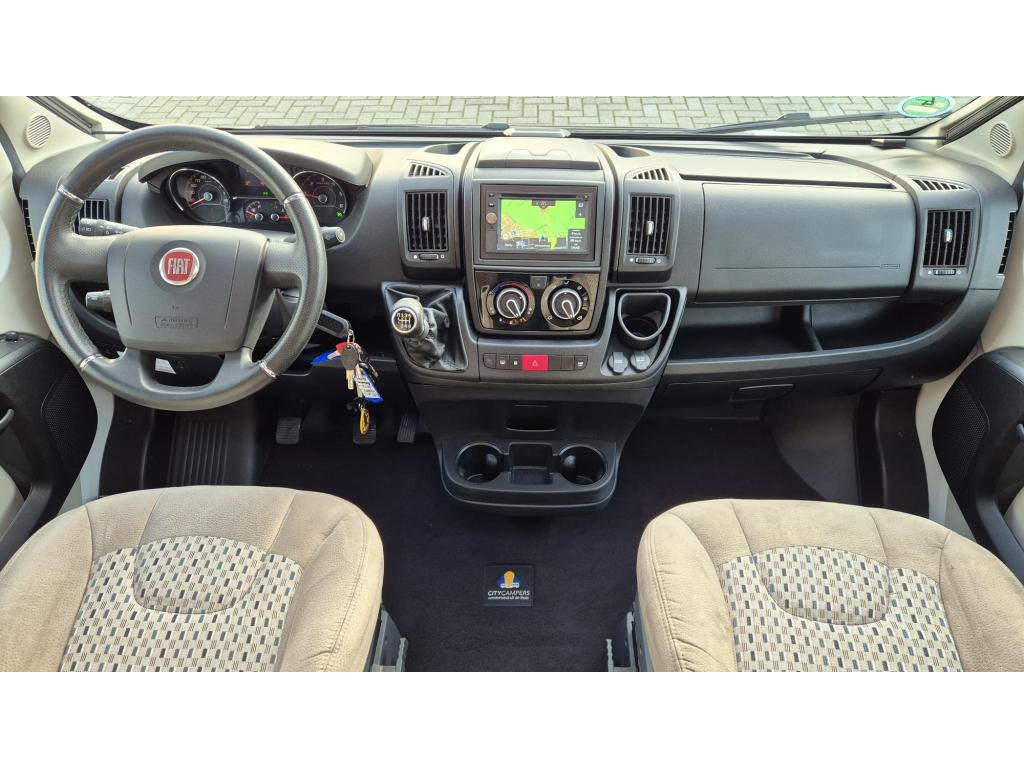 Hobby Optima De Luxe 65 GE Lengtebedden / Topstaat !, Caravans en Kamperen, Campers, Standaard zit, Fiat, Hobby, Hordeur