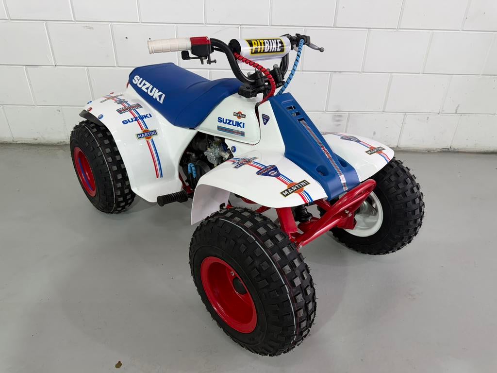 SuKi lt50 martini racing